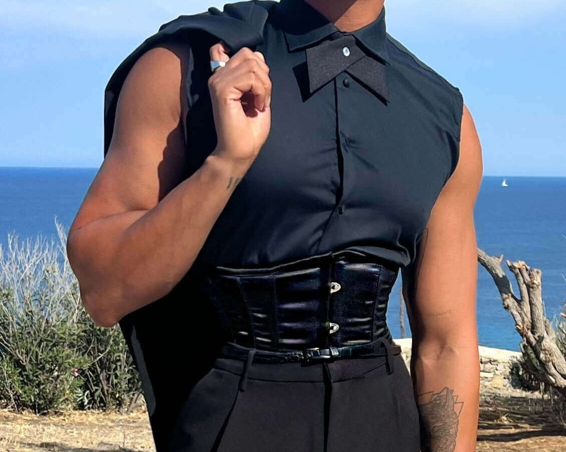 The Evolution of the Male Corset: From Victorian Dandies to Modern Fashion